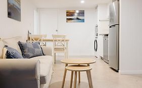 Moffat Beach Coastal Contemporary Unit B
